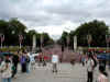 armen_away_buckingham.jpg (70207 bytes)