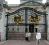 buckingham_armen.jpg (120415 bytes)